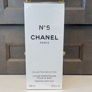 CHANEL No. 5 Bath Oils in White Packaging